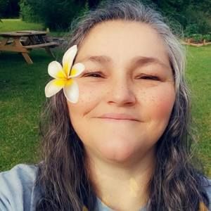 Meet your Posher, Dana